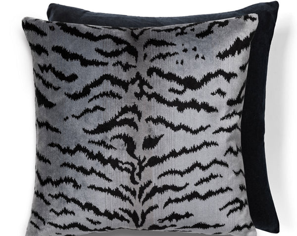 Tigre/velvet Pillow Square 22X22 Silver & Black / Black | Scalamandre
