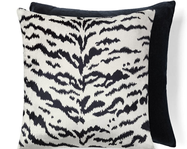 Tigre/velvet Pillow Square 22X22 Off - White & Black / Black | Scalamandre