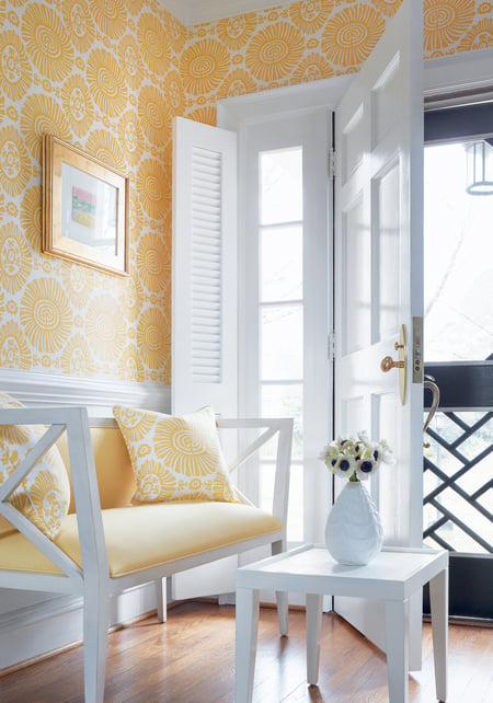 Solis, Yellow