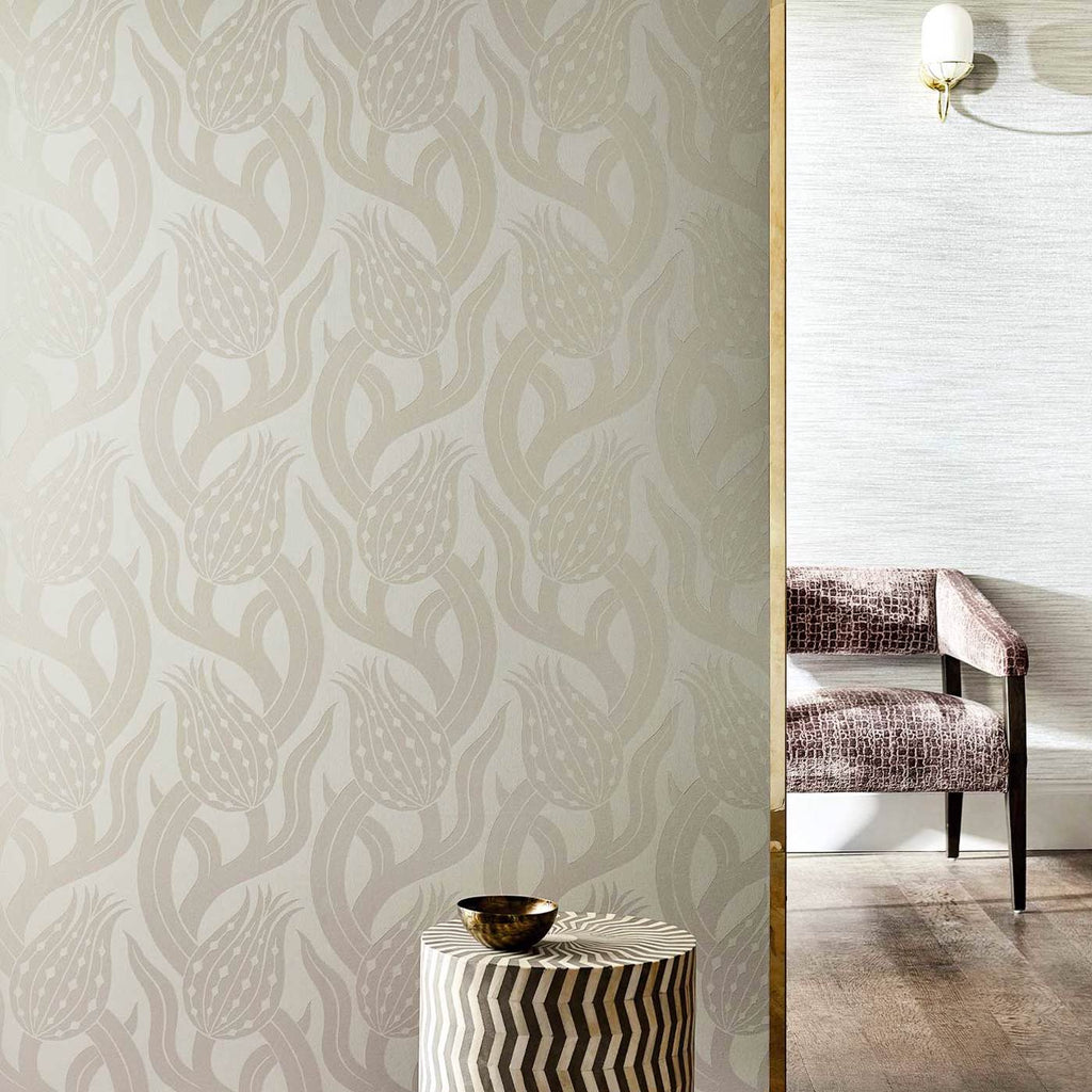 Persian Tulip - Silver Wallcovering | Zoffany
