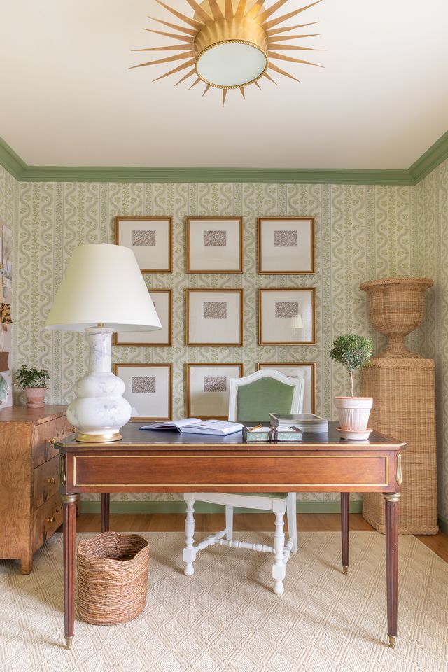 Dolly Wallpaper Lettuce Green