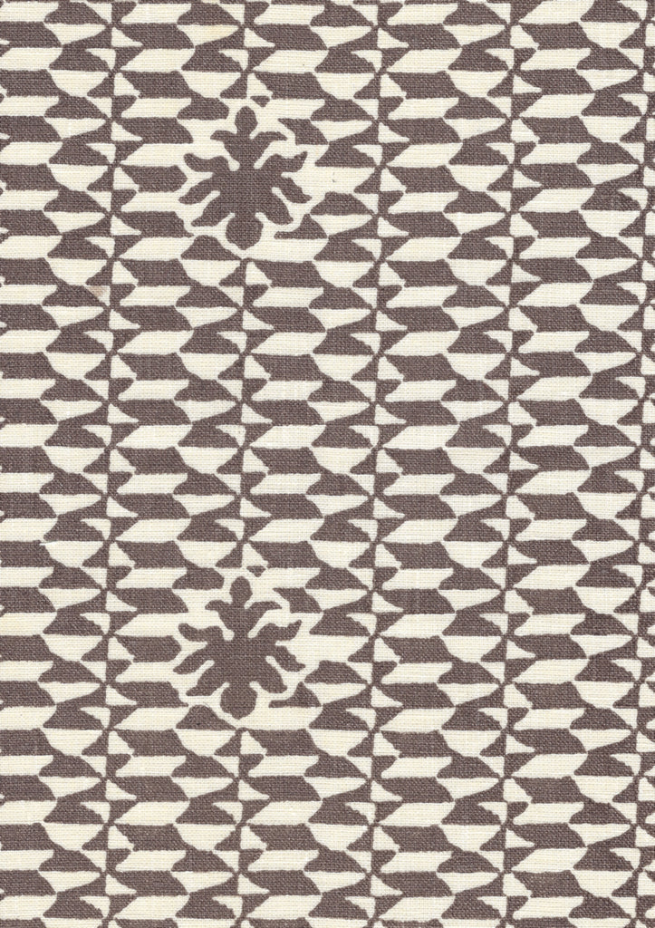 Carlo II, Brown on Curtain Weight