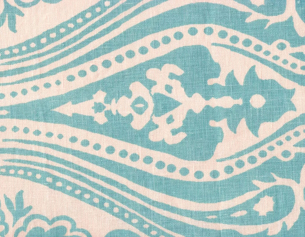China Blue on Cream Wallcoverings | Home Couture