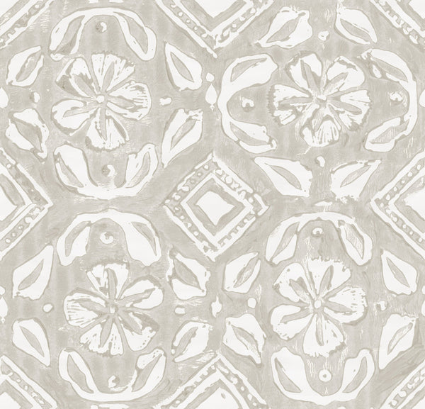 Chimney Cake Icing - White, Grey Wallcovering | Mind the Gap