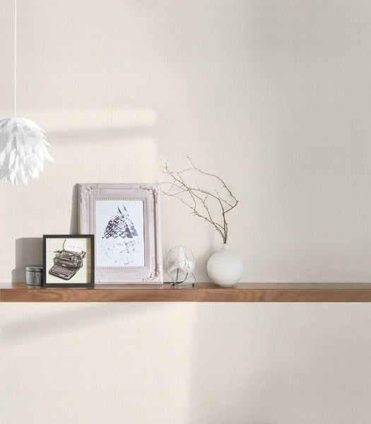 Cream Coloured Plain Wallcovering With Glitter Threads - White, Cream Wallcovering | Versace