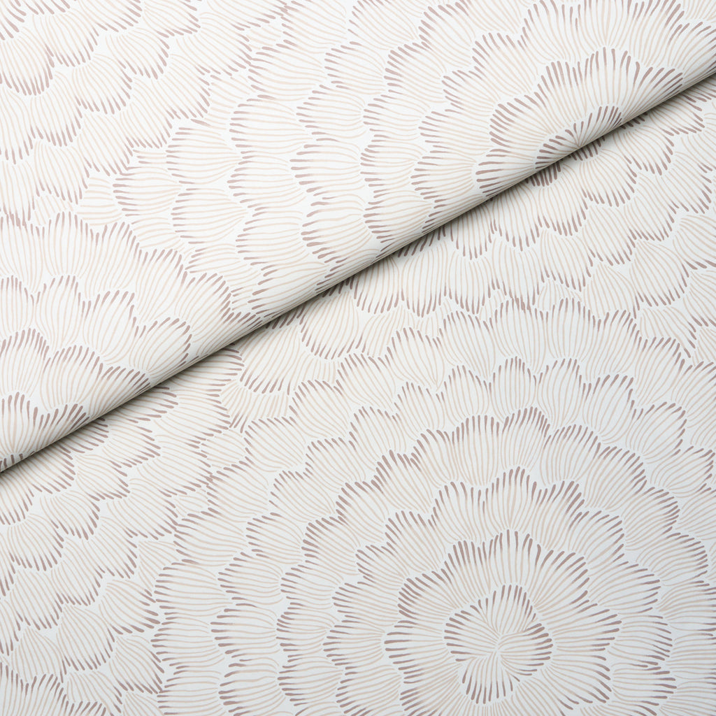 FEATHER BLOOM CHAI | Schumacher - Image 10