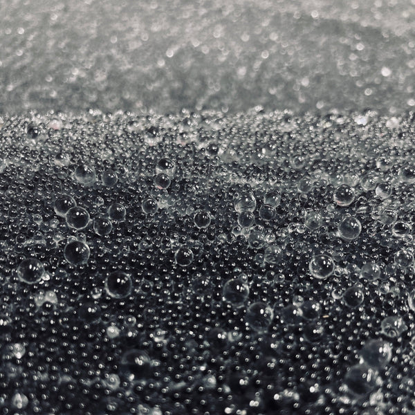 Gleaming Glambeads Cool Black Metallic Glass Bead Wallcovering