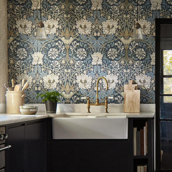 Honeysuckle & Tulip Thyme Woad Wallcovering | William Morris