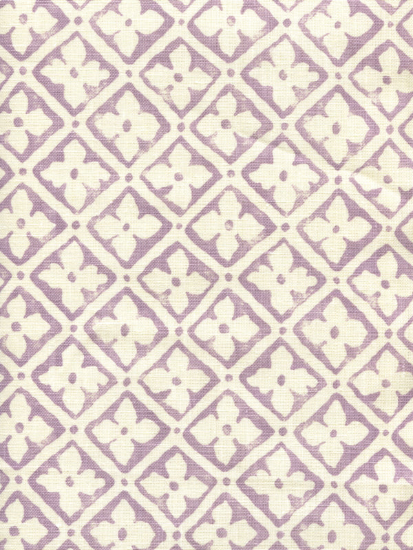 Puccini, Lavender on Tinted Linen Wallcoverings | Quadrille