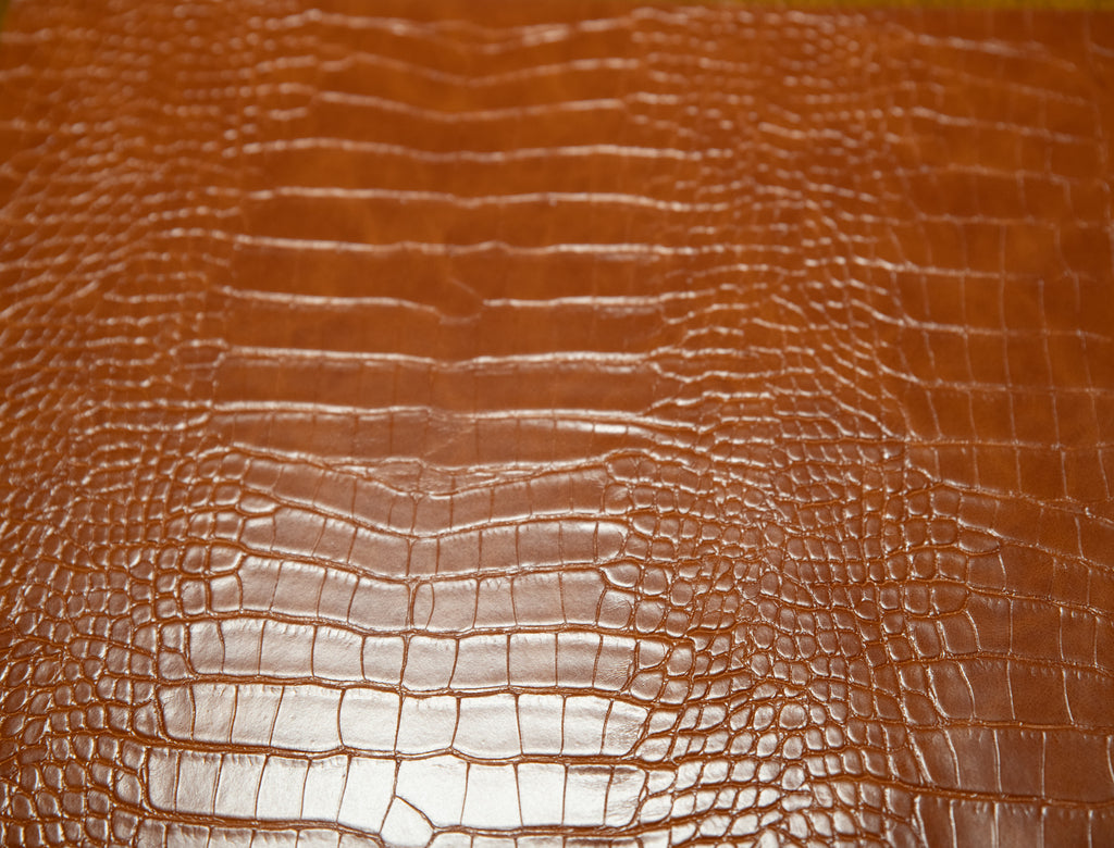 Le Embossed Croc Nuveau | Vegan Leather | Saddle Brown