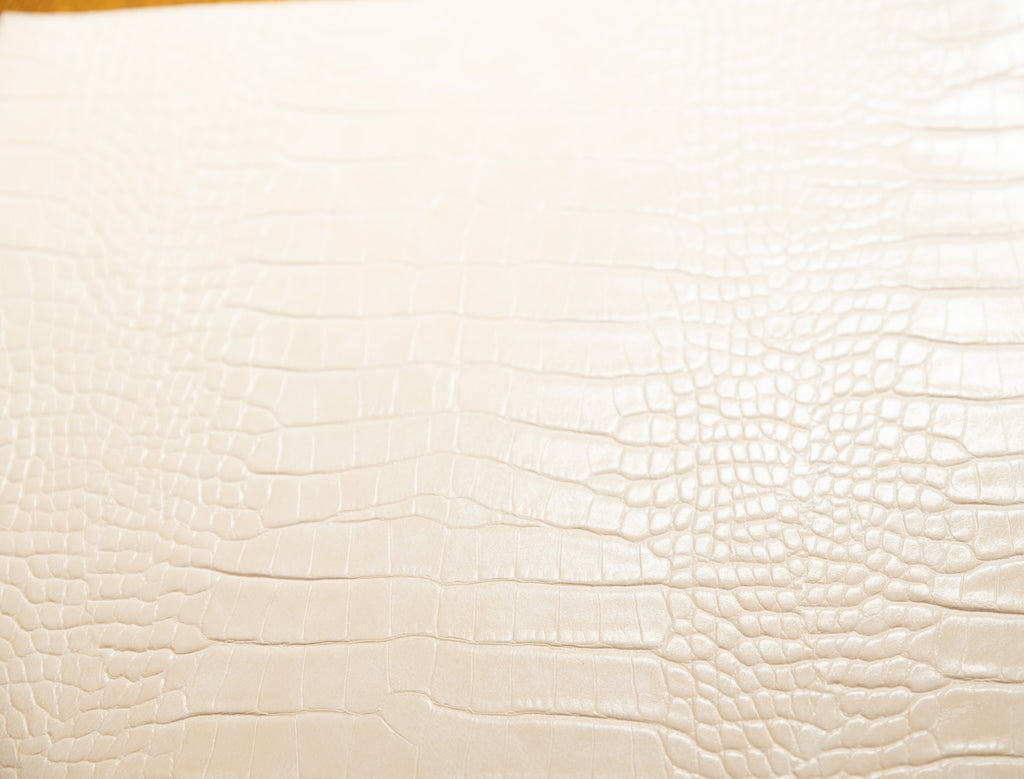 Le Embossed Croc Nuveau | Vegan Leather | White