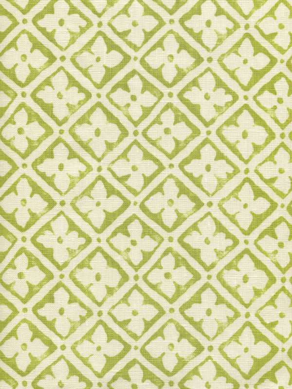 Puccini, New Apple on Tinted Linen Wallcoverings | Quadrille