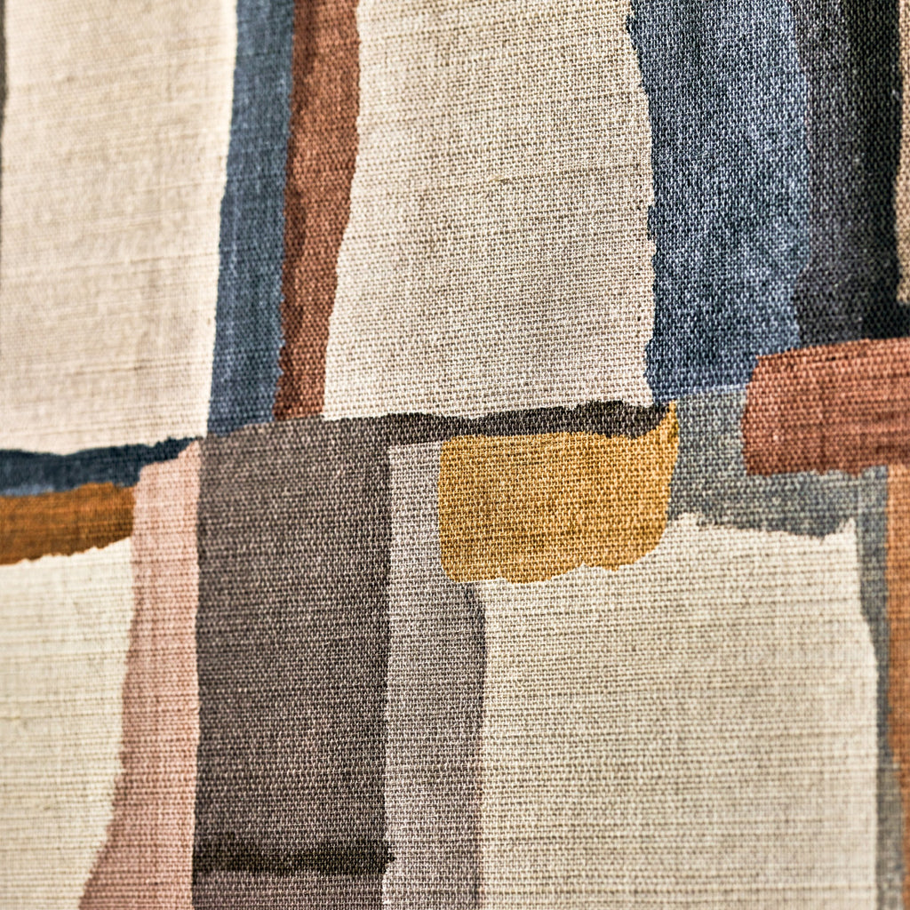 Quadrata Sienna Wallcovering - Detail close-up | Black Edition by Romo