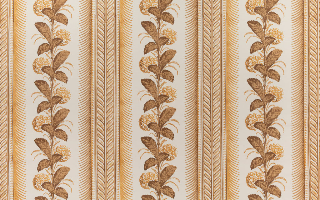 Climbing Hydrangea Fabric, Taupe on Light Tint