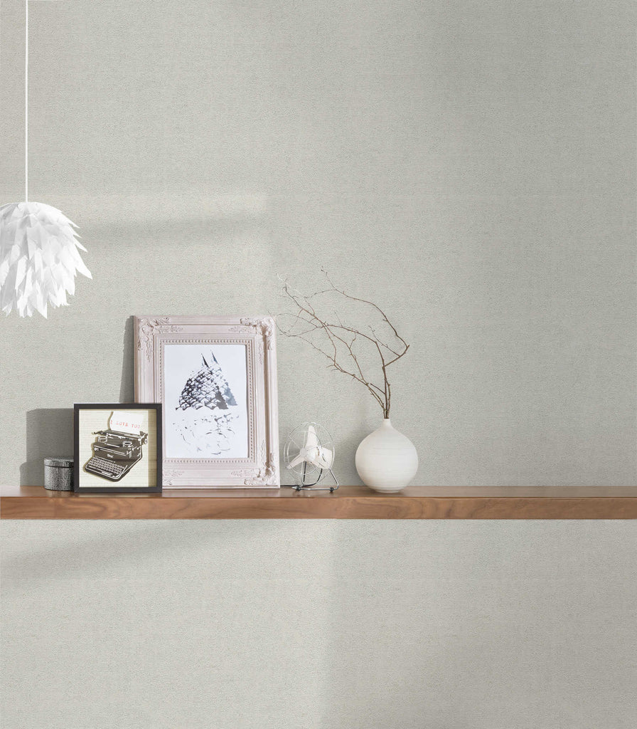 Palazzo No 12 Light Grey Wallcovering | Versace - Room Setting 3