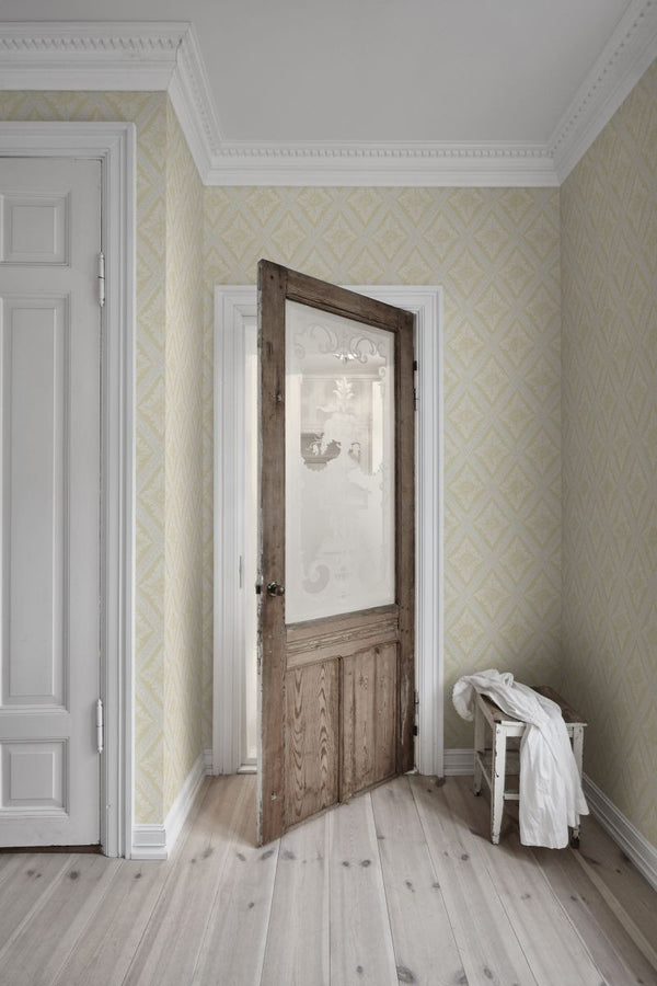 Ludvig yellow Wallcovering | Sandberg