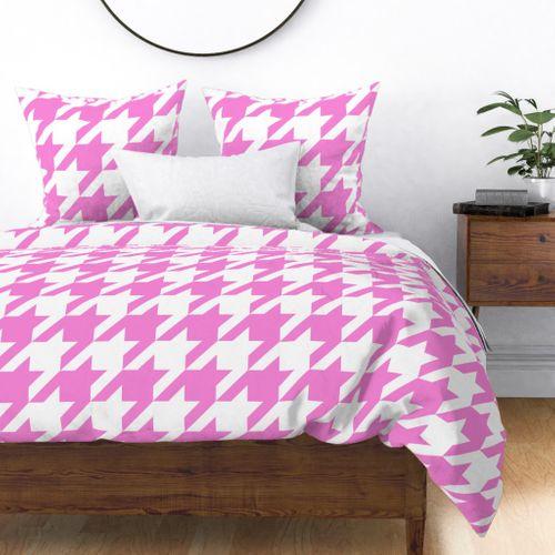 Helen's Houndstooth Check White Duvet Cover on Isabella 