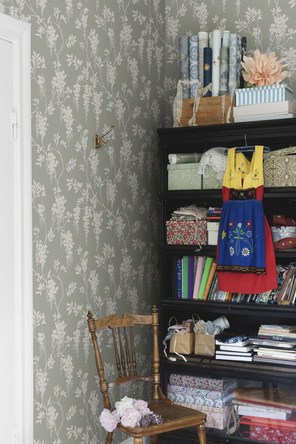 Hedvig - Garden Green Wallcovering | Sandberg
