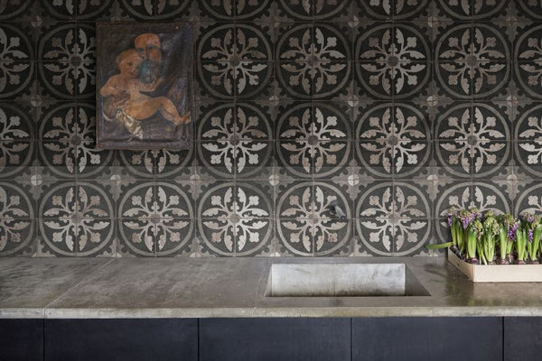 Ravenna, Charcoal | Rebel Walls