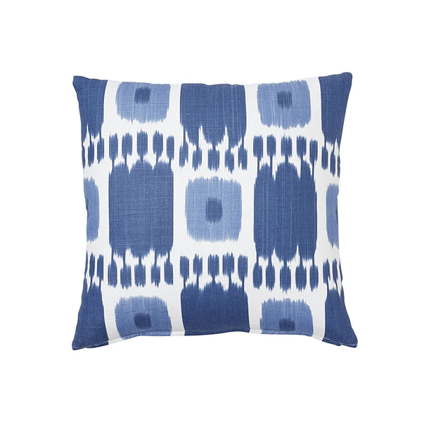 Kandira 18" Pillow Blues | Schumacher Pillows