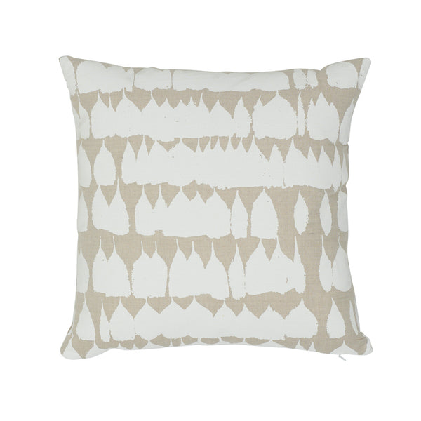 Queen Of Spain 18" Pillow Natural | Schumacher Pillows
