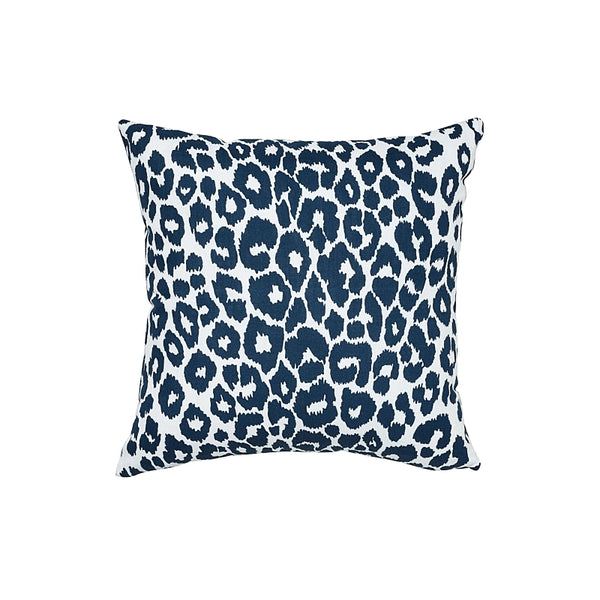 Iconic Leopard I/O 18" Pillow Navy | Schumacher Pillows