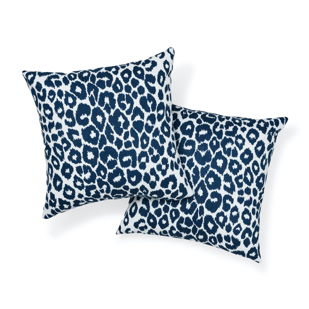 ICONIC LEOPARD I/O 20" PILLOW Navy
