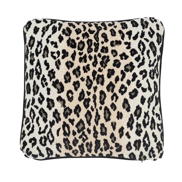 Safari Epingle 18" Pillow Snow | Schumacher Pillows