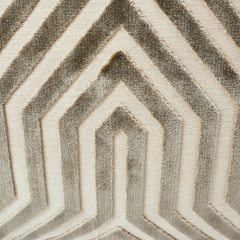 VANDERBILT VELVET 18" PILLOW Dove