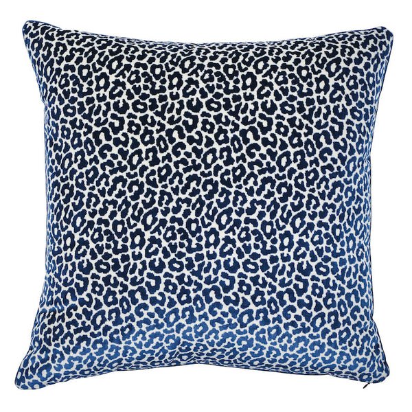 Madeleine Velvet 22" Pillow Midnight | Schumacher Pillows