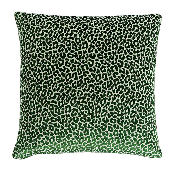 Madeleine Velvet 18" Pillow Emerald | Schumacher Pillows