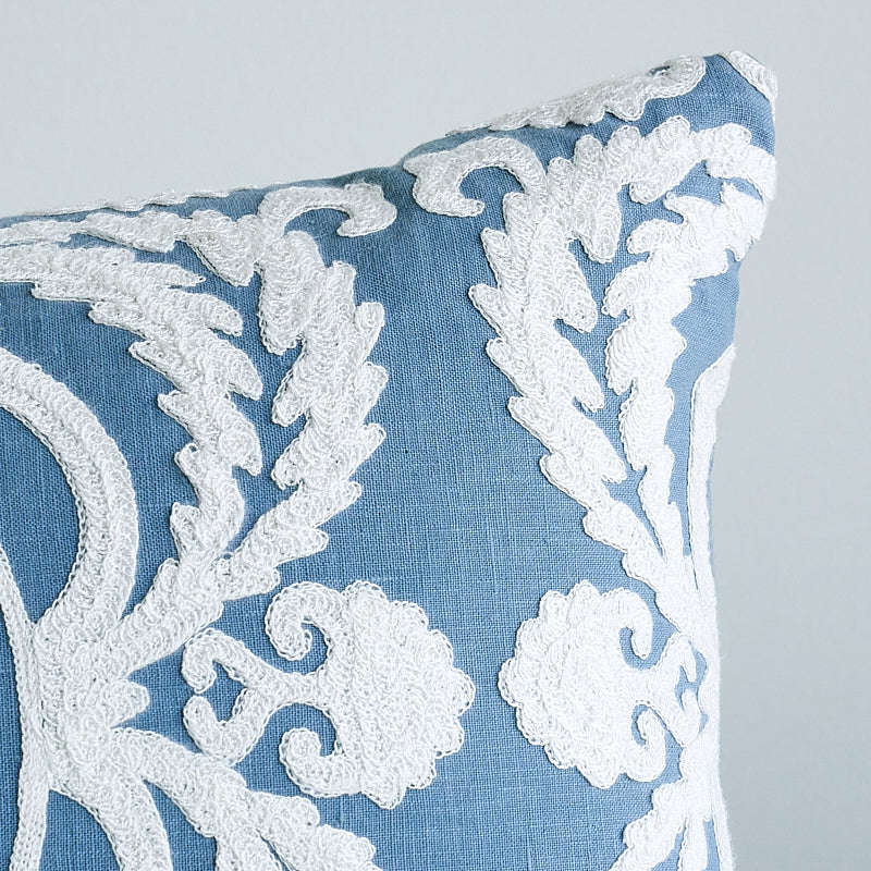 CASTANET EMBROIDERY PILLOW Chambray