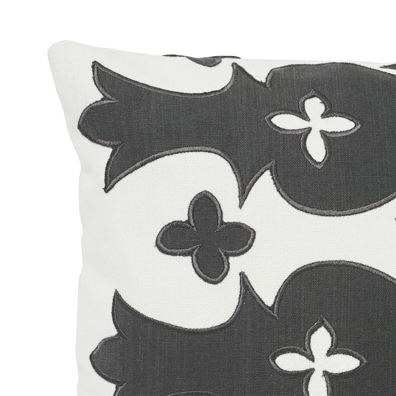 BERGAMA PILLOW Carbon&Ivory
