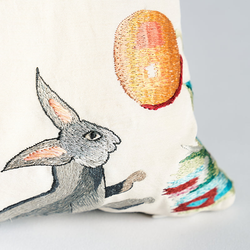 ROYAL SILK EMBROIDERY PILLOW Multi