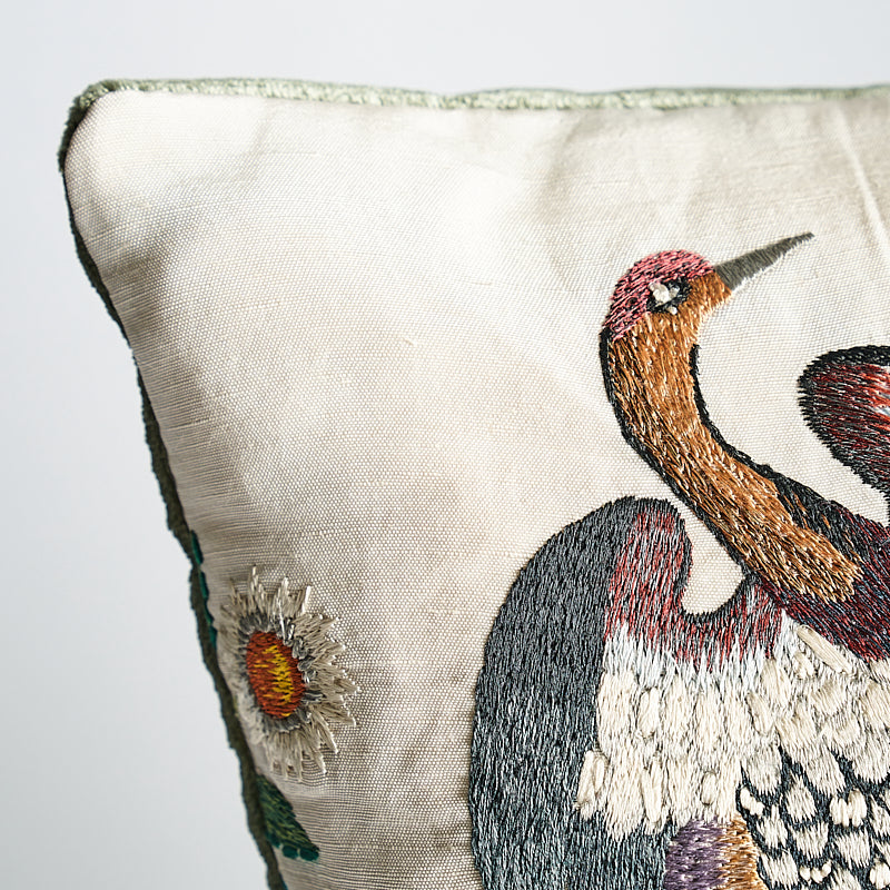 ROYAL SILK EMBROIDERY PILLOW Multi