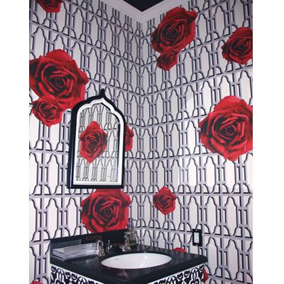 Hollywood Garden - Red Roses